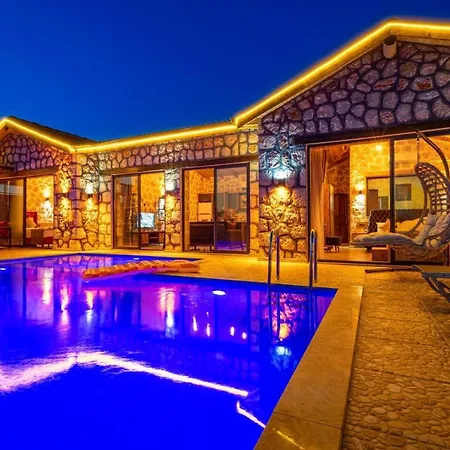 Kalkan'da 2 Yatak Odali Jakuzili Villa-villa Seabird 别墅 卡斯