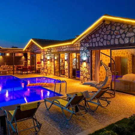 Kalkan'da 2 Yatak Odali Jakuzili Villa-villa Seabird *