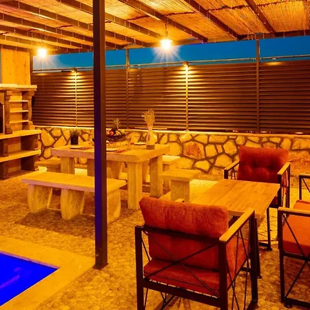 Kalkan'da 2 Yatak Odali Jakuzili Villa-villa Seabird * 卡斯