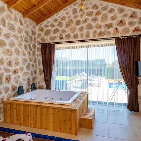 别墅 Kalkan'da 2 Yatak Odali Jakuzili Villa-villa Seabird 卡斯